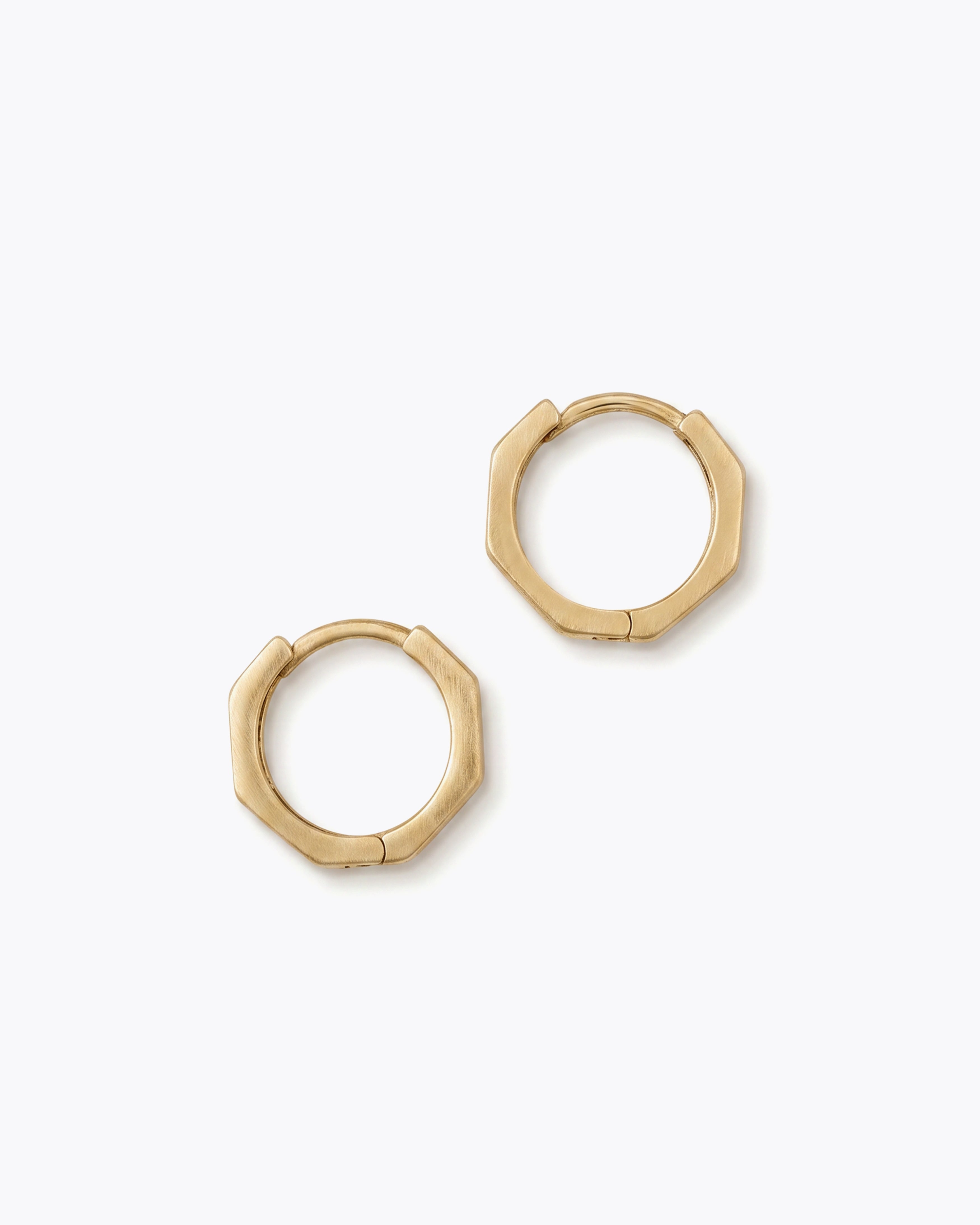 MAIAオクタゴナルゴールドフープピアス